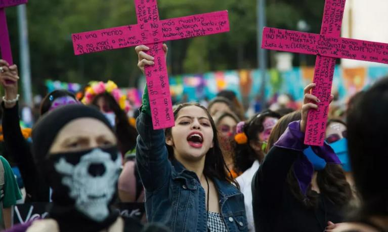 Demonstrators take part in "Las Catrinas CDMX 2020" march demanding justice for girls and women killed by femicide violence in Mexico City, on November 01, 2020. AFP - CLAUDIO CRUZ
