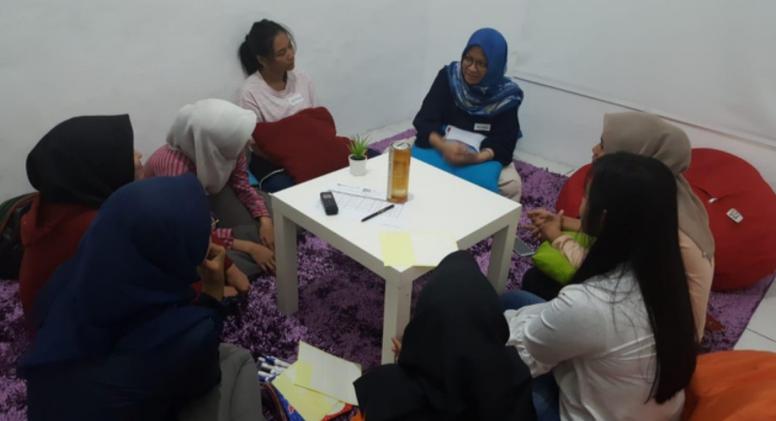 A focus group discussion with female participants as part of ARI research
