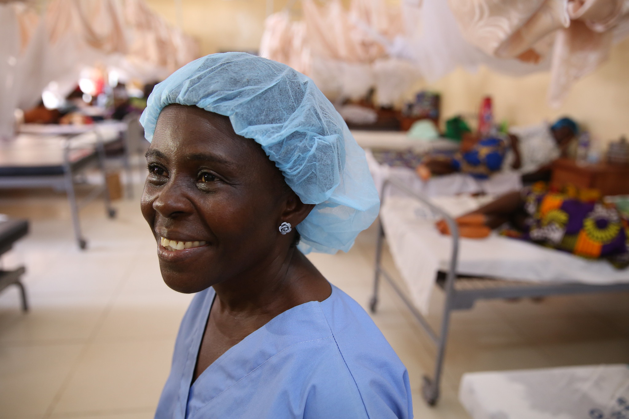 A midwife at Redemption Hospital in Monrovia, Liberia, 2015. Photo © Dominic Chavez/World Bank/CC