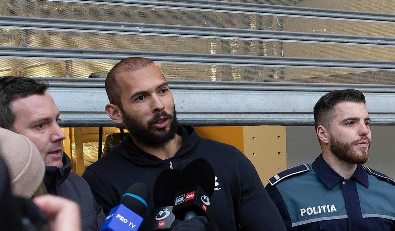 Andrew Tate in policy custody in Bucharest, Romania. © LCV/ Shutterstock ID: 2254142455