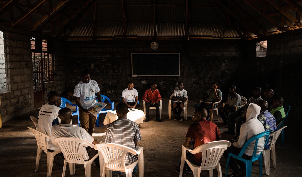 Men participate in group discussions organised by the NGO Ghovodi to address men’s participation in maternal health and reduce gender-based violence, Goma, Democratic Republic of Congo 2023. ©Hugh Kinsella Cunningham