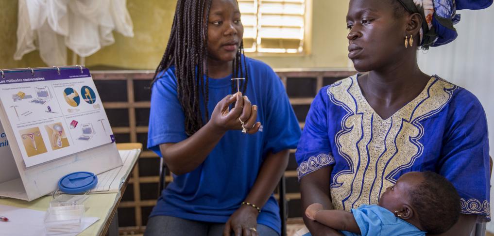 A mobile clinical outreach team from Marie Stopes International, a specialized sexual reproductive health and family planning organization in Senegal. © Jonathan Torgovnik