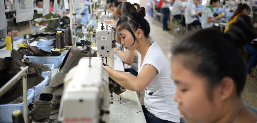 The female labour force participation rate is high in Vietnam, but inequalities informed by traditional social norms persist in workplaces between women and men. © Thang Tung / Institute for Studies of Society, Economy and Environment Vietnam