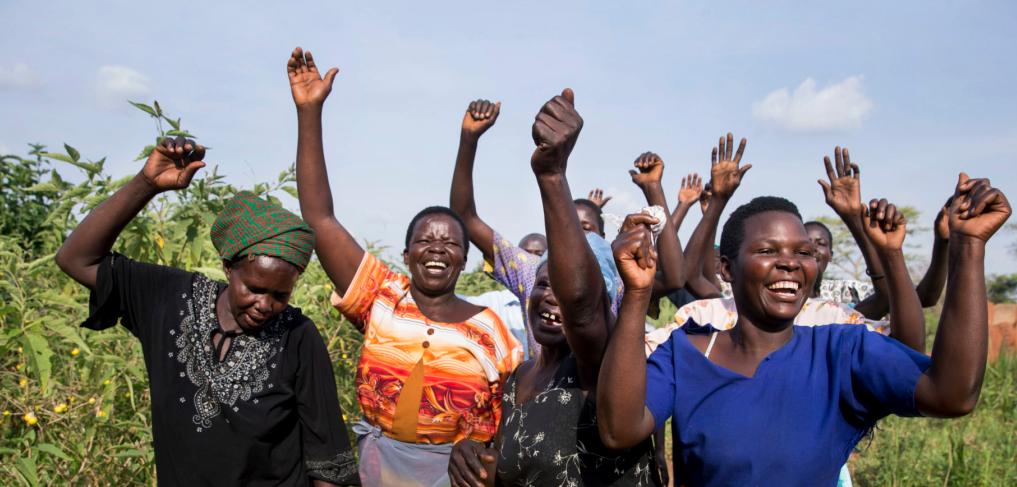 Women from the Self Help Group Alita Kole, taking care of their crops that they own together as a group. ©Jonathan Torgovnik/Getty Images/Images of Empowerment