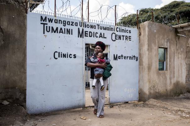 Tumaini maternity clinic supported by APHRC (African Population and Health Research Center) in Korogocho slum, one of Nairobi's most populated informal settlements, Kenya. ©Jonathan Torgovnik.