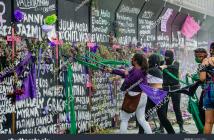 A feminist march in Mexico city. ©clicksdemexico | Shutterstock ID: 1933279691