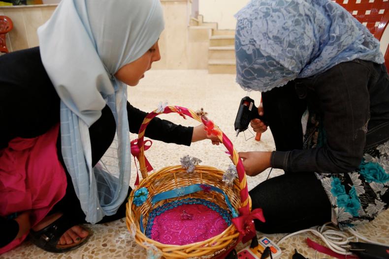 Syrian refugee girls