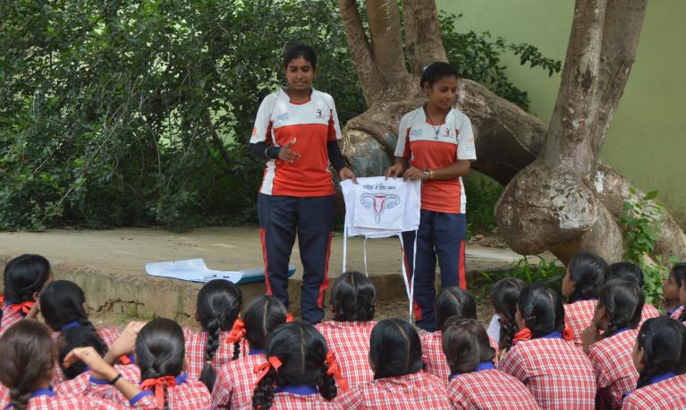 Community Sport Coaches in India teach adolescent girls about menstruation. © The Naz Foundation India Trust.