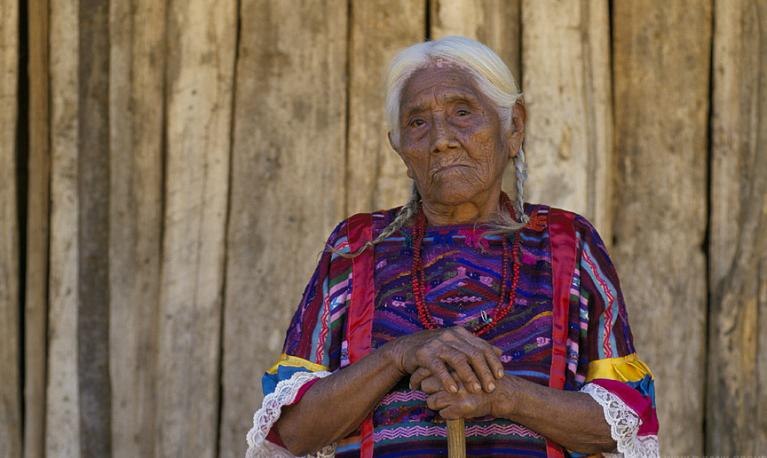 Portrait of an elderly woman in Mexico. © Curt Carnemark / World Bank