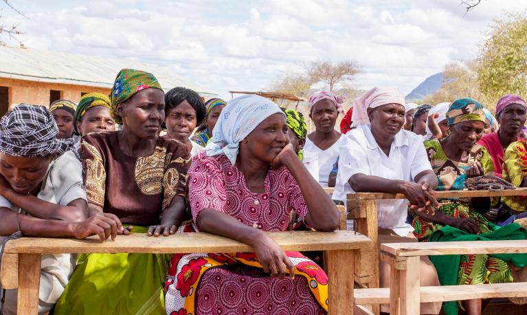 Women farmers in a community hard hit by drought in 2011 in Kenya. © Flore de Preneuf / World Bank