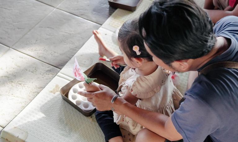 Fathers join their children in learning activities during setara playdate (equal playdate) in Bali, Indonesia, August 2026. © Kopernik