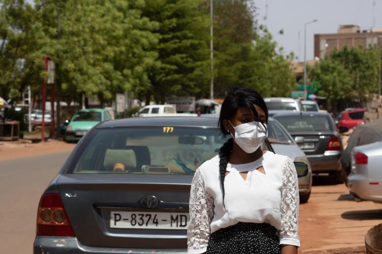 People take precautions in Mali against Covid-19. © World Bank / Ousmane Traore (MAKAVELI)